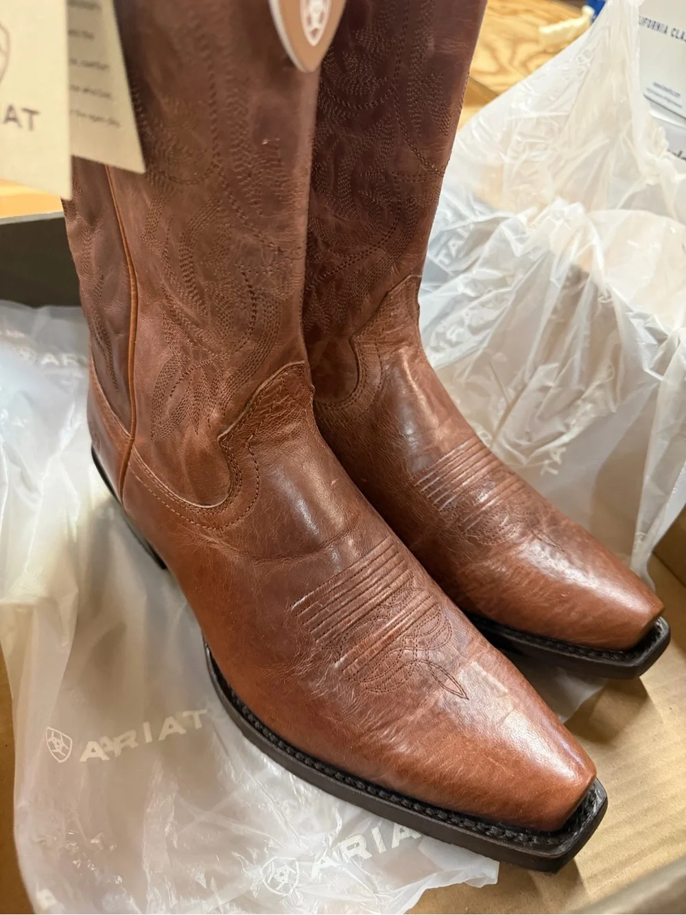 Ariat-Men's Uptown Shoe Label